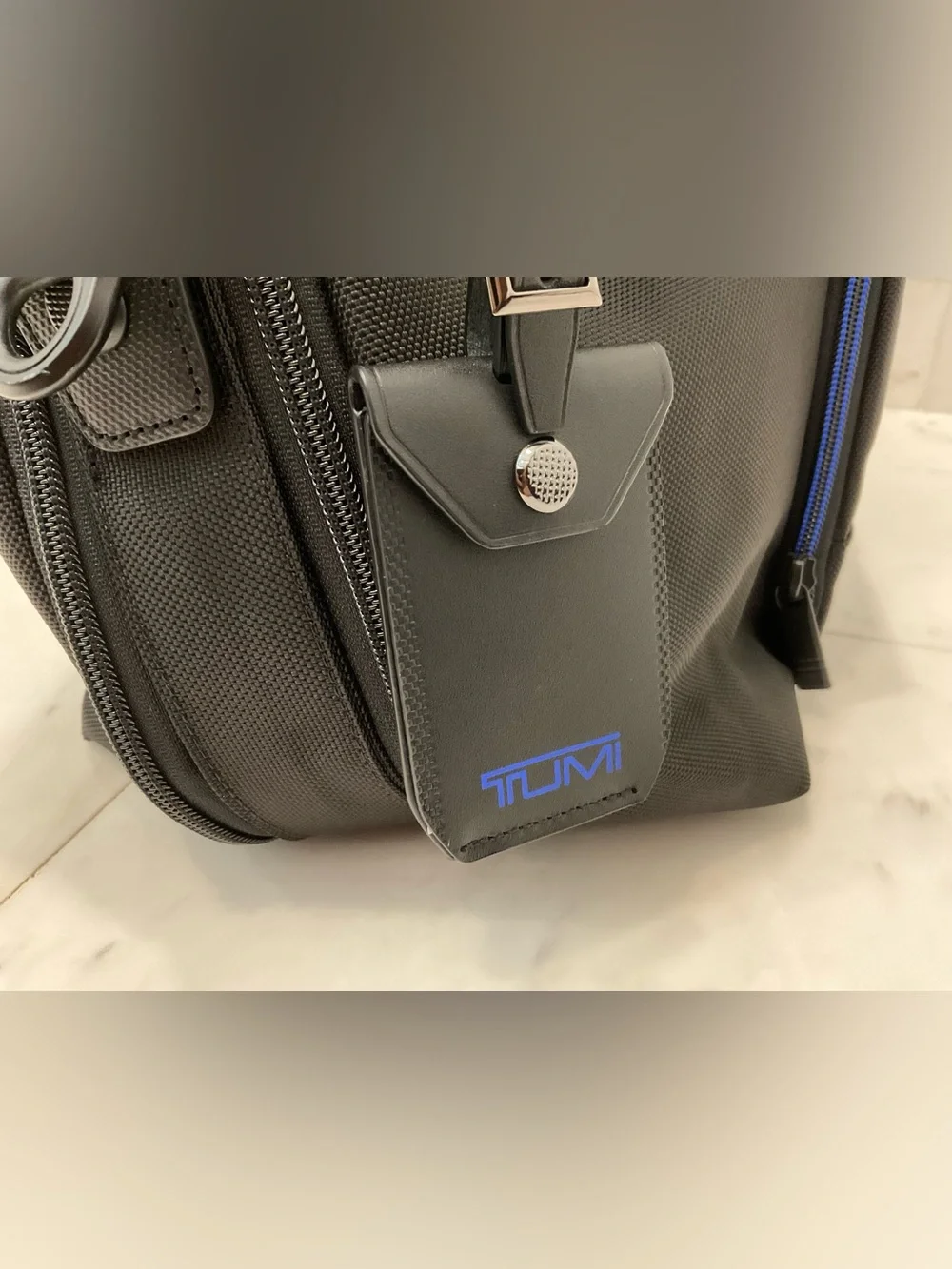 NEW Tumi ALPHA 18.5” Double Expansion TRAVEL Satchel Bag - BLACK w/ ULTRA BLUE